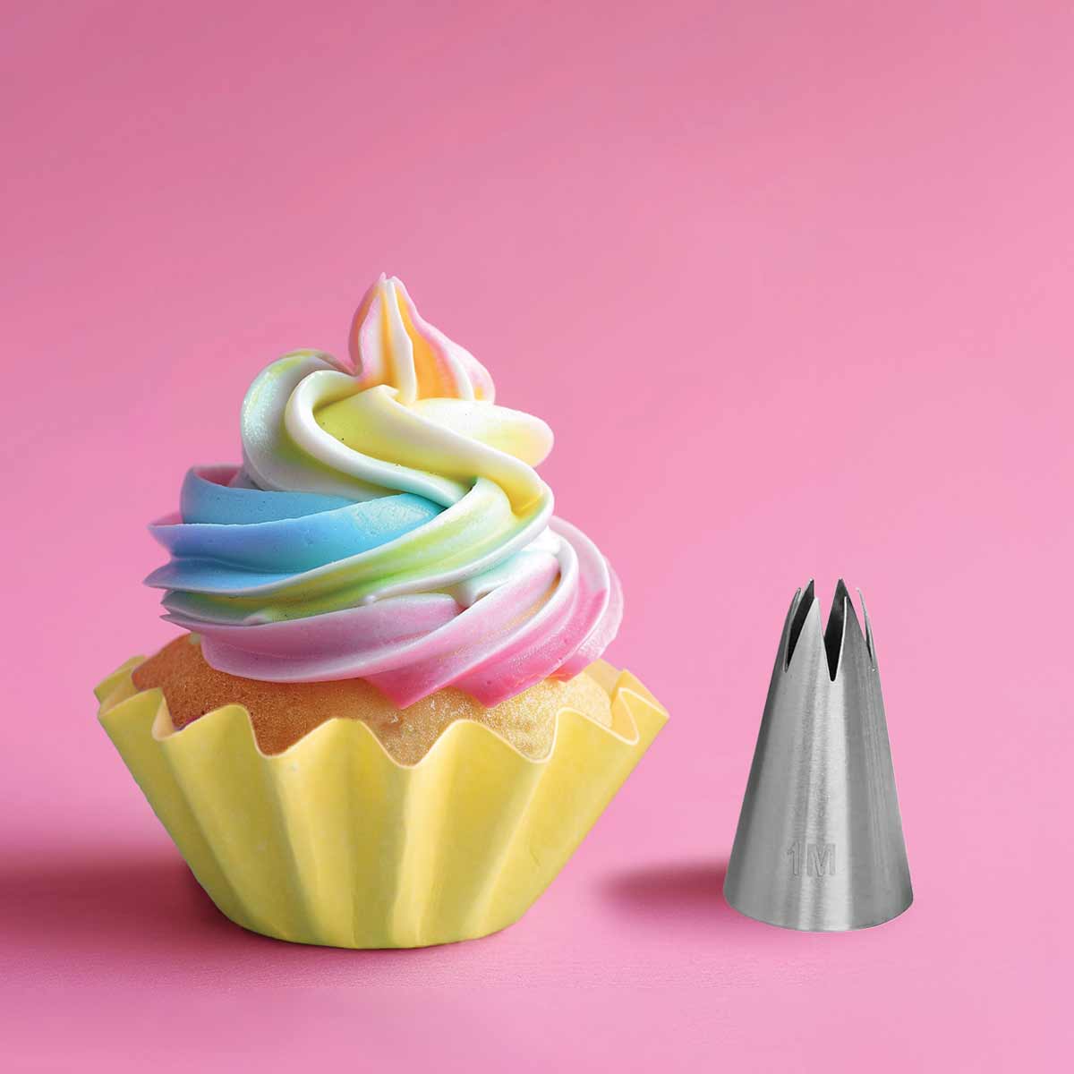 Elevate your cake decorating game with the Sprinks 1M Icing